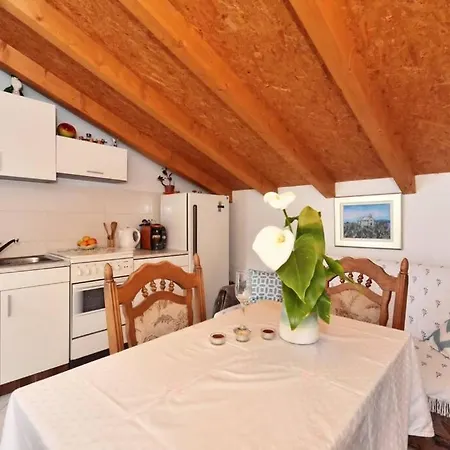 Apartman Bella 4+2 *