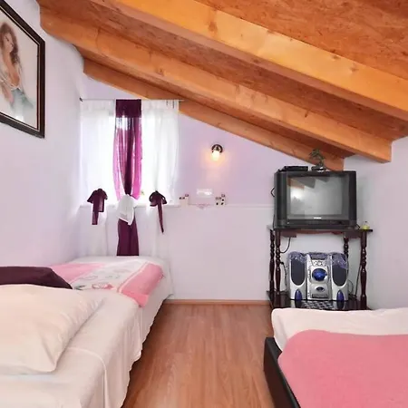 Apartman Bella 4+2 *